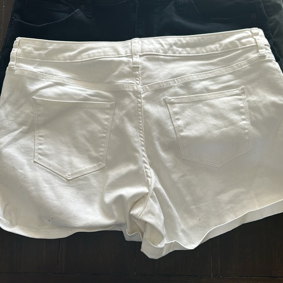 3 pack of shorts - Picture 3 of 6